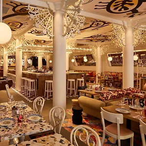 4* Hotel Mama Shelter